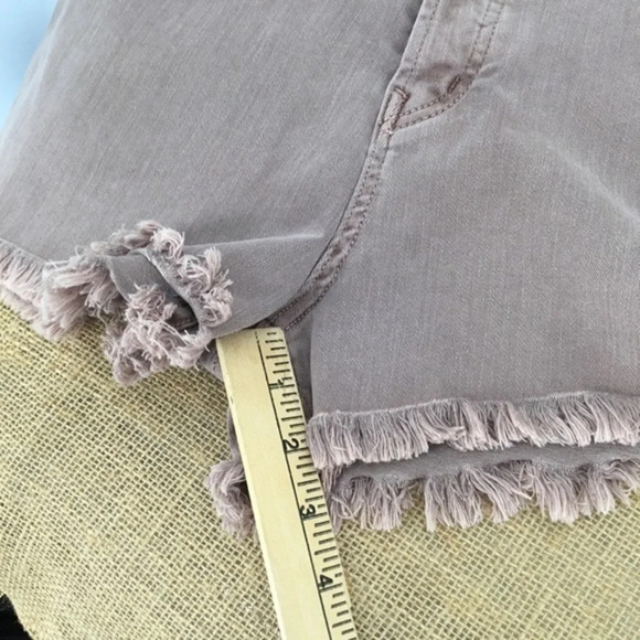 M//C Denim Collection MICHELLE by Comune Austin Vintage Shorts - Picture 7 of 9